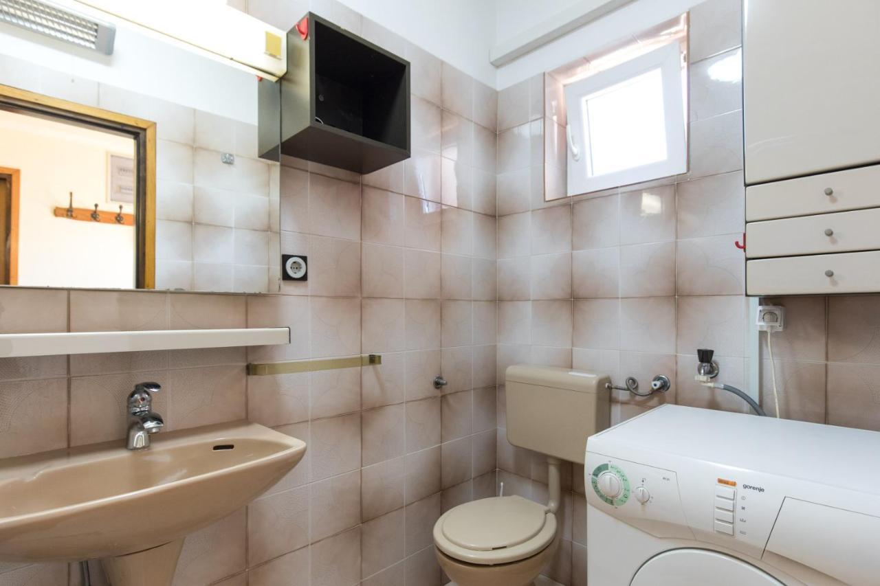 Apartmani Lovorka 普纳特 外观 照片