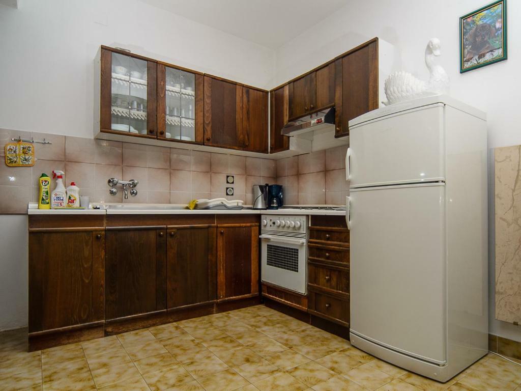 Apartmani Lovorka 普纳特 外观 照片