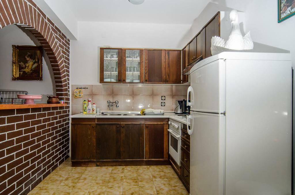 Apartmani Lovorka 普纳特 外观 照片