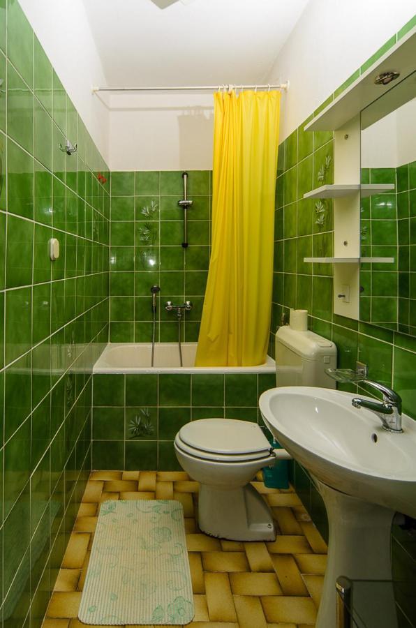 Apartmani Lovorka 普纳特 外观 照片